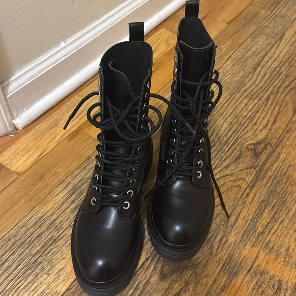 Brand new Steve Madden combat boots